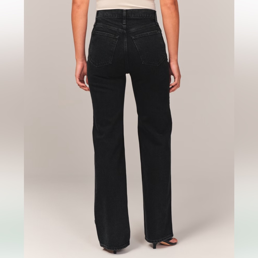 High Rise 90’s Jeans - Picture 4 of 5